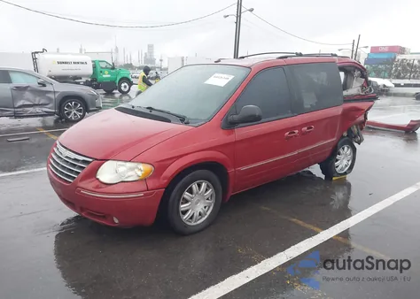 2006 Chrysler Town & Country Touring z USA, uszkodzony, nr VIN 2A8GP54L26R808465